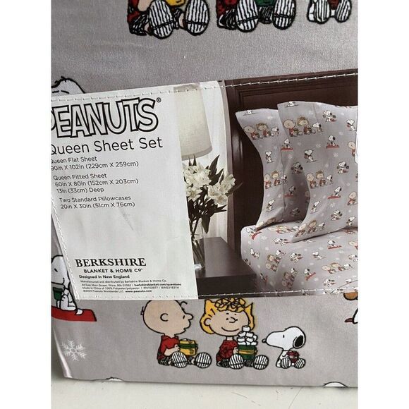 Peanuts Snoopy Woodstock QUEEN SIZE Sheet Set Sally Charlie Brown Christmas NEW - Picture 9 of 15